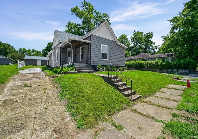 Photo 3 of Manufactured home for sale at 1117 S Brady St, Attica, IN 47918 | MLS# 202619914 | Listing updated on 2026-09-30