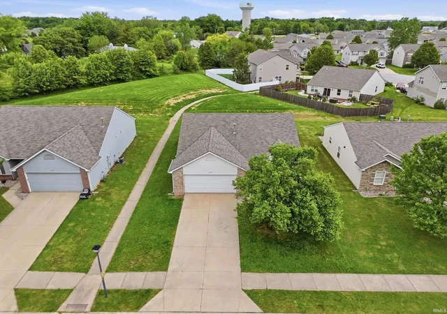 Homes for sale in Roanoke, IN | 11117 La Fortuna Wy, Roanoke, IN 46783 | MLS# 202619920