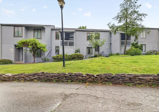 3rd image of 9105 S Pointe Ridge Ln #20, Bloomington, IN 47401 | MLS# 202619988