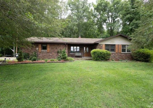 Homes for sale in Mount Vernon, IN | 8425 Gun Club Rd, Mount Vernon, IN 47620 | MLS# 202620068