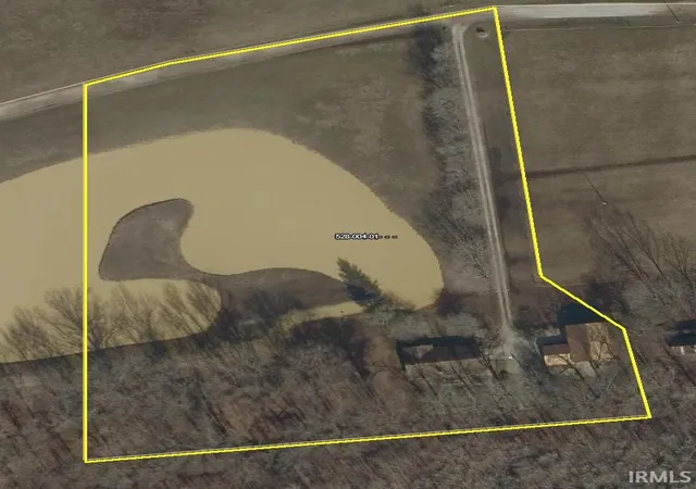 Homes for sale in Mount Vernon, IN | 8425 Gun Club Rd, Mount Vernon, IN 47620 | MLS# 202620068