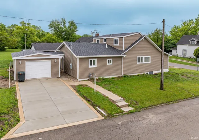 Photo 1 of Manufactured home for sale at 1400 E Russey, Muncie, IN 47303 | MLS# 202620124 | Listing updated on 2026-08-31