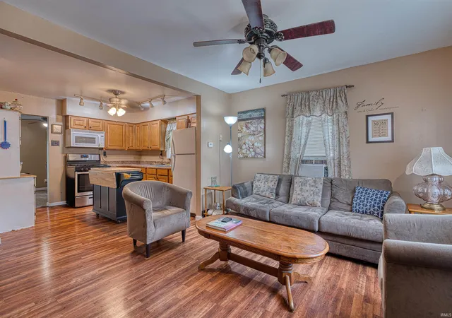 3rd image of 531 E Monroe St, Chandler, IN 47610 | MLS# 202620132