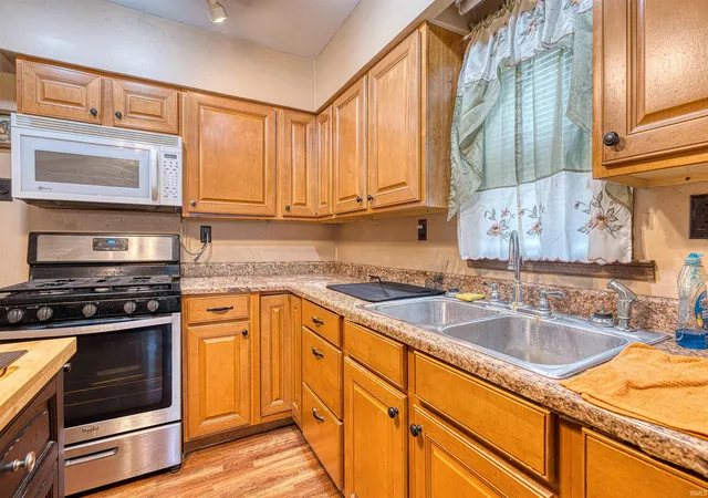 5th image of 531 E Monroe St, Chandler, IN 47610 | MLS# 202620132