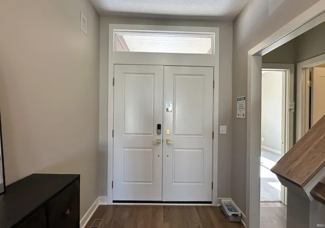 Photo 2 of Manufactured home for sale at 17909 Seahawk Ln, Huntertown, IN 46748 | MLS# 202620155 | Listing updated on 2026-09-29
