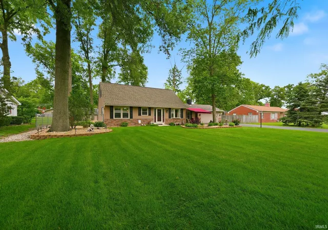 Photo 1 of Sale Pending at 1008 Orlando Dr, Fort Wayne, IN 46825 | MLS# 202620188 | Listing updated on 2026-07-24