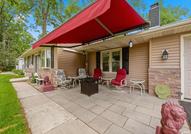 Photo 3 of Sale Pending at 1008 Orlando Dr, Fort Wayne, IN 46825 | MLS# 202620188 | Listing updated on 2026-07-24
