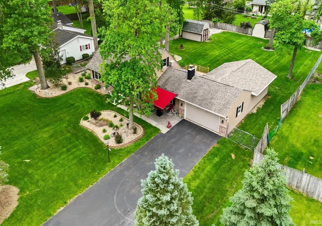 Photo 3 of Sale Pending at 1008 Orlando Dr, Fort Wayne, IN 46825 | MLS# 202620188 | Listing updated on 2026-07-24