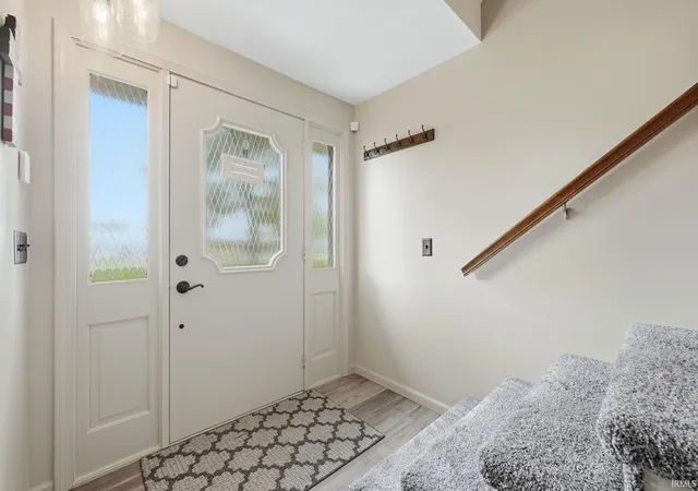 Photo 4 of Sale Pending at 1008 Orlando Dr, Fort Wayne, IN 46825 | MLS# 202620188 | Listing updated on 2026-07-24
