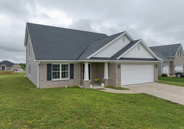 Photo 2 of Manufactured home for sale at 8150 Edenton Dr, Evansville, IN 47715 | MLS# 202620211 | Listing updated on 2026-08-17