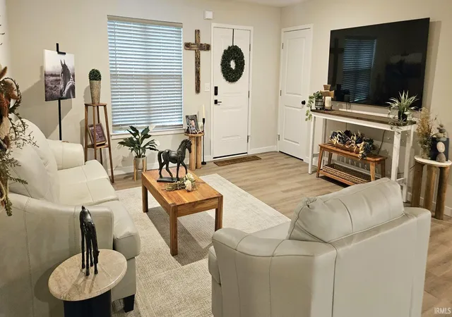 Photo 3 of Manufactured home for sale at 4727 White Spruce Ln, Evansville, IN 47725 | MLS# 202620301 | Listing updated on 2026-08-28