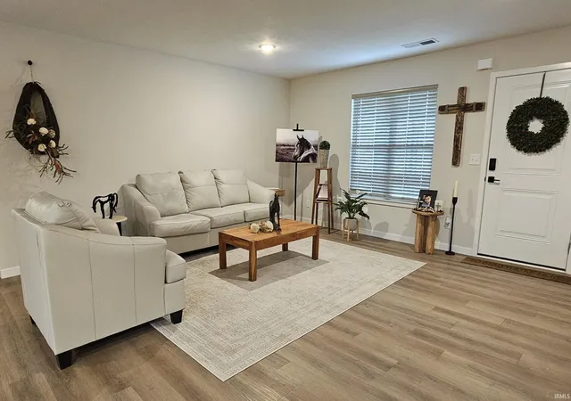Photo 4 of Manufactured home for sale at 4727 White Spruce Ln, Evansville, IN 47725 | MLS# 202620301 | Listing updated on 2026-08-28