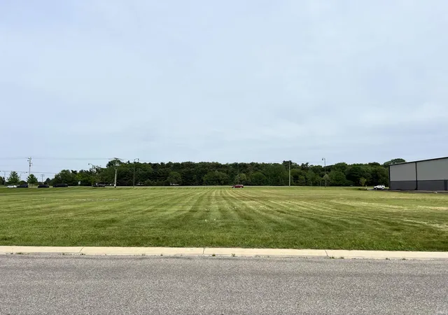 3rd image of 2612 Market Ct, Elkhart, IN 46514 | MLS# 202620325