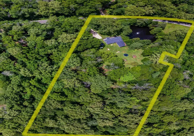 Photo 2 of Sale Pending at 3822 Johnson Rd, Boonville, IN 47601 | MLS# 202620355 | Listing updated on 2026-09-14