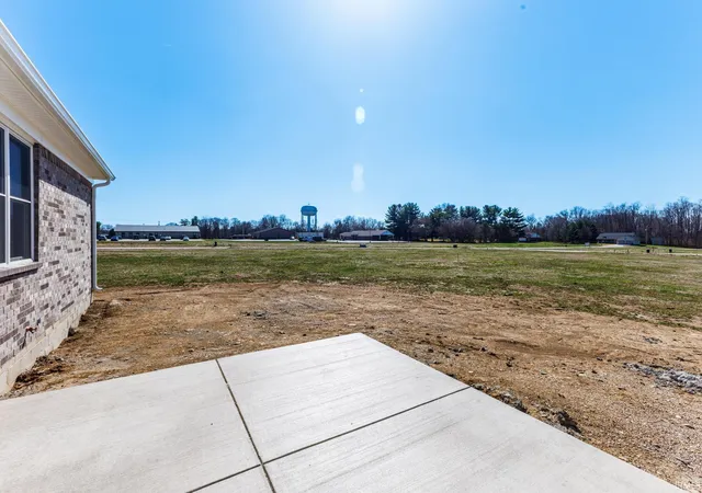 32nd image of 28 Fountain Dr, Covington, IN 47932 | MLS# 202620361