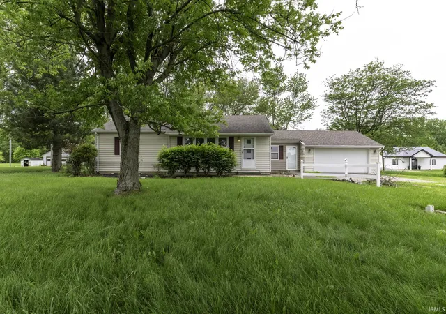 2nd image of 10630 Marion Center Rd, Fort Wayne, IN 46816 | MLS# 202620422