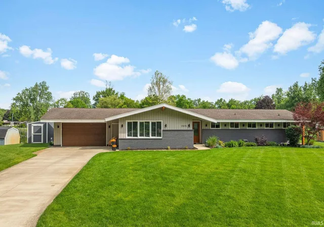 Homes for sale in South Bend, IN | 17575 Juday Lake Dr, South Bend, IN 46635 | MLS# 202620457