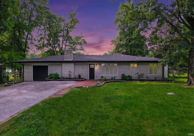 1st image of 6500 Plainview Dr, Evansville, IN 47720 | MLS# 202620459