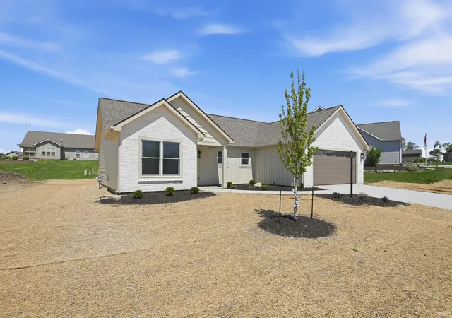 Homes for sale in Columbia City, IN | 2365 Whispering Trl, Columbia City, IN 46725 | MLS# 202620488