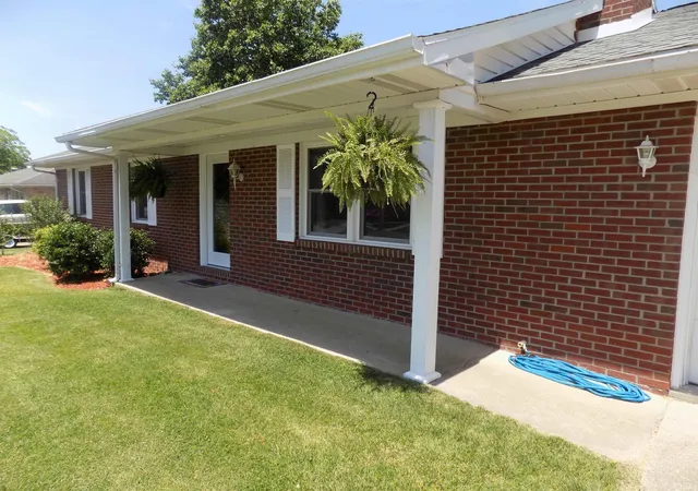Homes for sale in Newburgh, IN | 8666 Hanover Dr, Newburgh, IN 47630 | MLS# 202620495