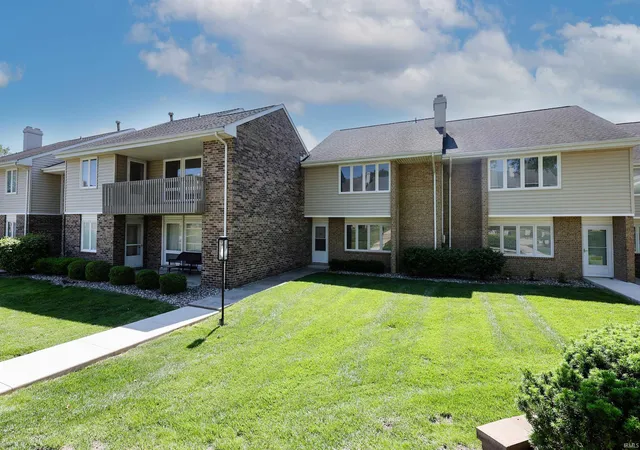 Photo 1 of Sale Pending at 5511 S Wayne Ave, Fort Wayne, IN 46807 | MLS# 202620521 | Listing updated on 2026-09-07