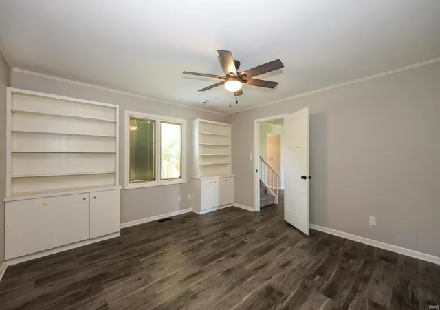 Photo 3 of Sale Pending at 5511 S Wayne Ave, Fort Wayne, IN 46807 | MLS# 202620521 | Listing updated on 2026-09-07