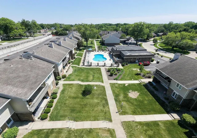 Photo 4 of Sale Pending at 5511 S Wayne Ave, Fort Wayne, IN 46807 | MLS# 202620521 | Listing updated on 2026-09-07