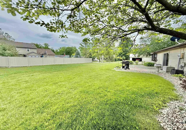 Photo 4 of Sale Pending at 8210 Medicine Bow Run, Fort Wayne, IN 46825 | MLS# 202620523 | Listing updated on 2026-07-12