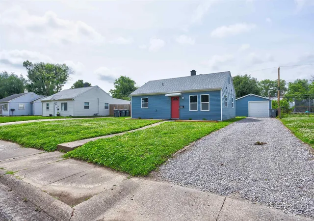Homes for sale in Evansville, IN | 1419 Waggoner Ave, Evansville, IN 47714 | MLS# 202620533