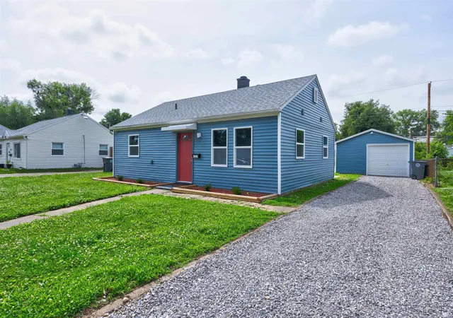 Homes for sale in Evansville, IN | 1419 Waggoner Ave, Evansville, IN 47714 | MLS# 202620533
