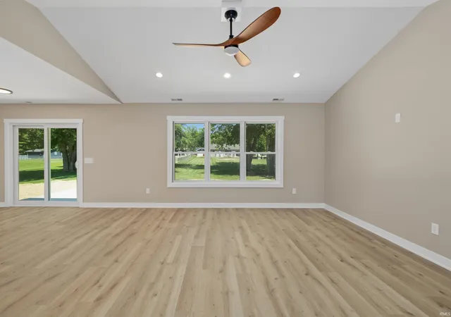 4th image of 203 S Ivy Ln, Butler, IN 46721 | MLS# 202620543
