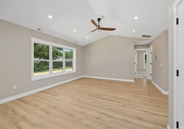 5th image of 203 S Ivy Ln, Butler, IN 46721 | MLS# 202620543