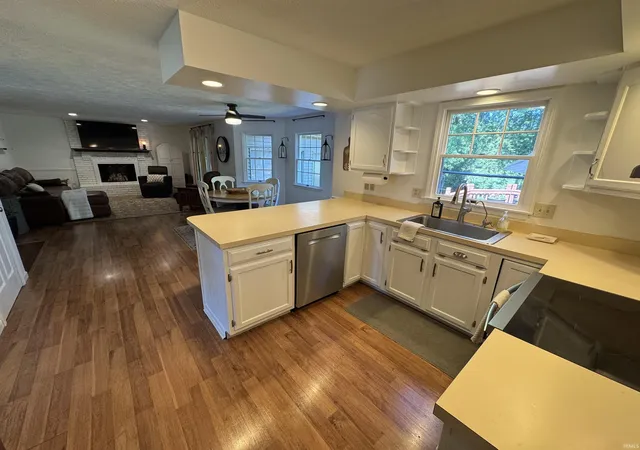 4th image of 52220 Arrowhead Cir, Granger, IN 46530 | MLS# 202620554