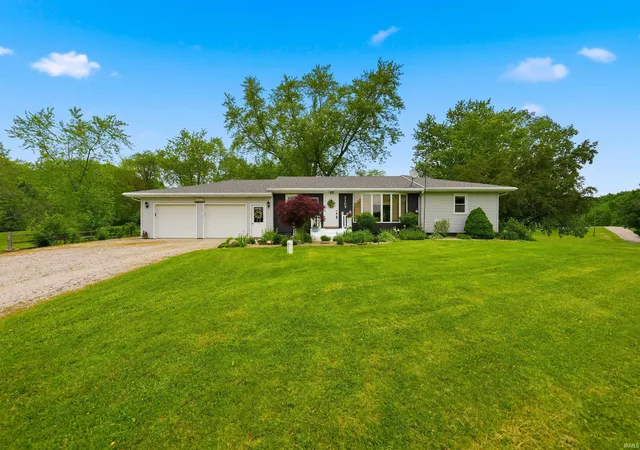 Homes for sale in Columbia City, IN | 3105 E Hartman Rd, Columbia City, IN 46725 | MLS# 202620622