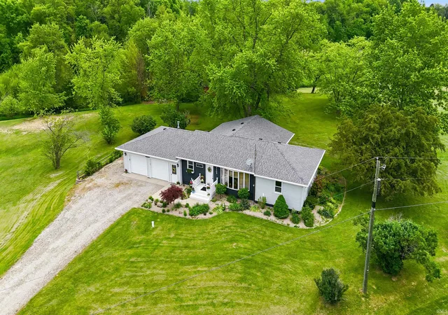 Homes for sale in Columbia City, IN | 3105 E Hartman Rd, Columbia City, IN 46725 | MLS# 202620622