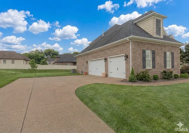 Photo 2 of Manufactured home for sale at 8831 Jenkins Dr, Evansville, IN 47725 | MLS# 202620638 | Listing updated on 2026-09-03