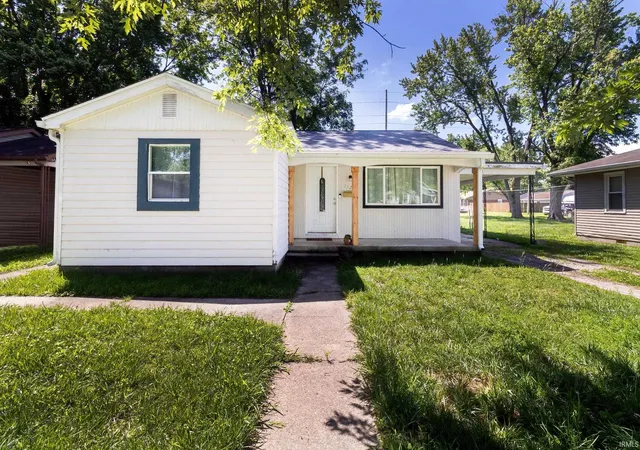 Homes for sale in Mount Vernon, IN | 1128 E 2nd St, Mount Vernon, IN 47620 | MLS# 202620652