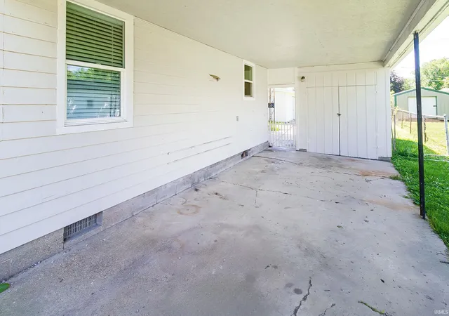 Homes for sale in Mount Vernon, IN | 1128 E 2nd St, Mount Vernon, IN 47620 | MLS# 202620652