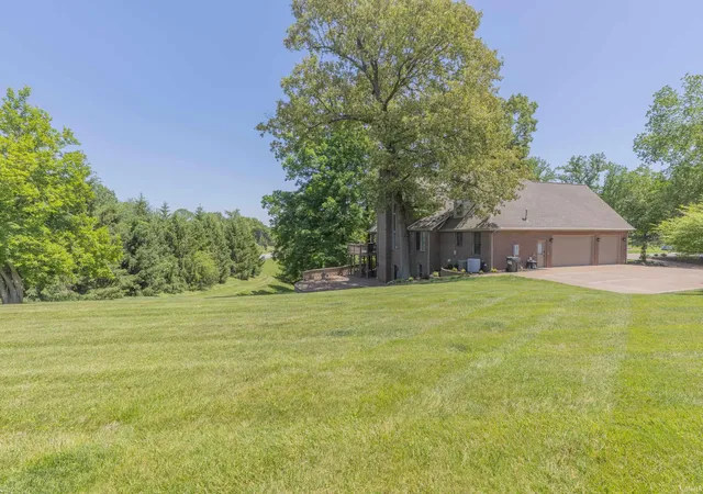 Homes for sale in Evansville, IN | 300 Beringer Dr, Evansville, IN 47711 | MLS# 202620691