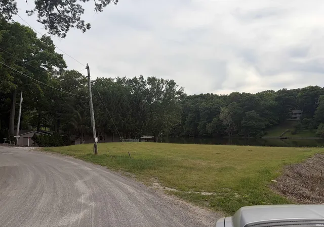2nd image of 31 N Diamond Point Rd, Monticello, IN 47960 | MLS# 202620737