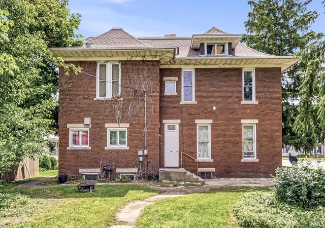 2nd image of 323 S 6th St, Goshen, IN 46528 | MLS# 202620766