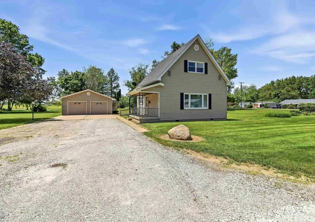 39th image of 222 W 10th St, Matthews, IN 46957 | MLS# 202620778