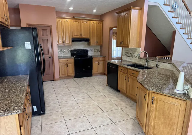 5th image of 51935 Copperfield Ct, Granger, IN 46530 | MLS# 202620781