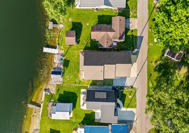 Photo 3 of Manufactured home for sale at 64 W Lakeside Dr, North Manchester, IN 46962 | MLS# 202620787 | Listing updated on 2026-07-14