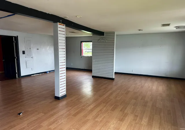 2nd image of 1305 17th St, Kokomo, IN 46902 | MLS# 202620821