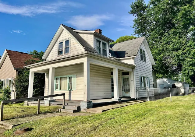 Homes for sale in Evansville, IN | 807 N Fourth Ave, Evansville, IN 47710 | MLS# 202620869