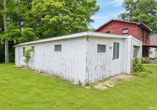 Homes for sale in Hamilton, IN | 160 221 C Hamilton Lk Ln, Hamilton, IN 46742 | MLS# 202620875