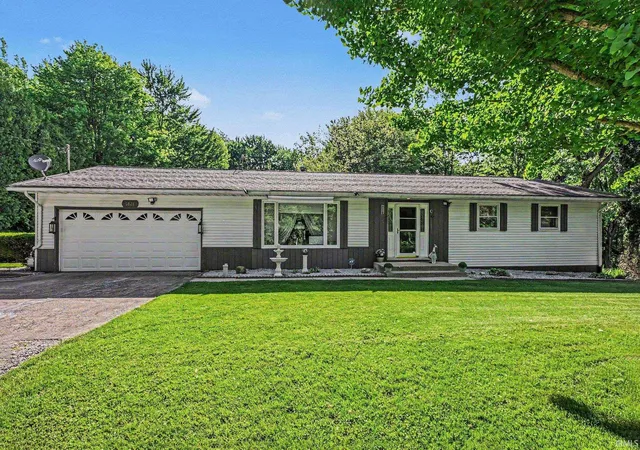 Homes for sale in La Porte, IN | 5821 N Fail Rd, La Porte, IN 46350 | MLS# 202620880