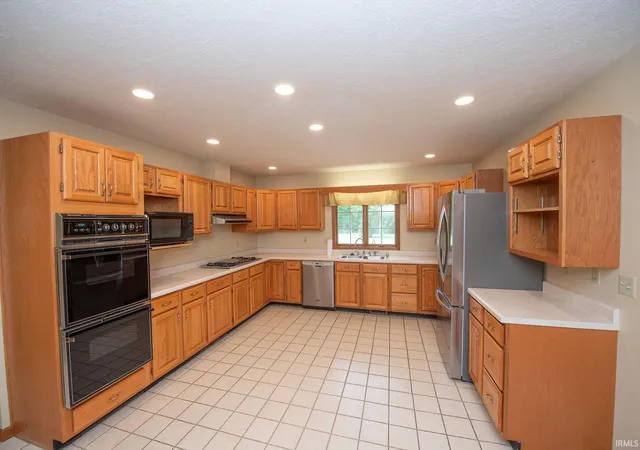 5th image of 8949 Kirkridge Blf, Lafayette, IN 47905 | MLS# 202620936