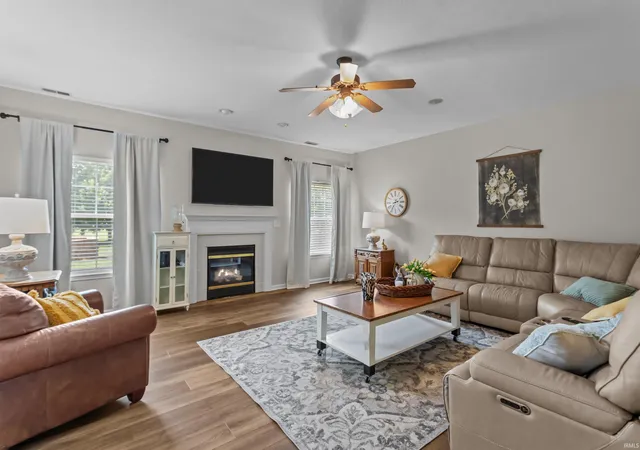 4th image of 3107 Crooked Stick Dr, Kokomo, IN 46902 | MLS# 202620963